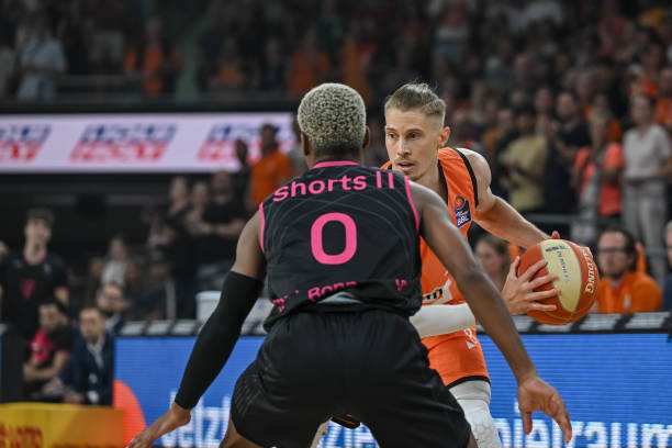 场上化学反 场上化学反