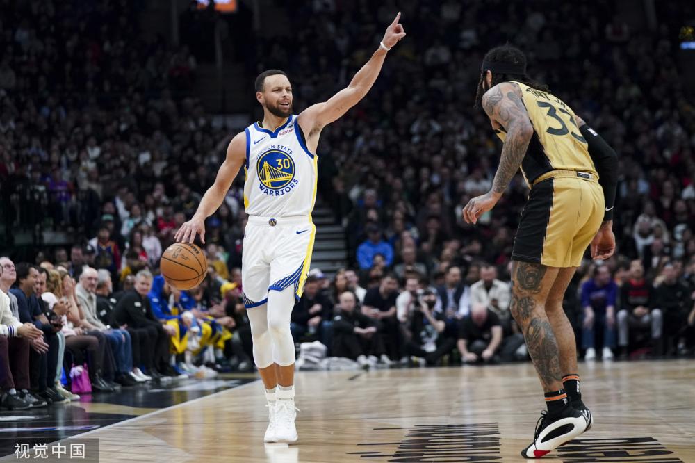 湖人队的三 湖人队的三