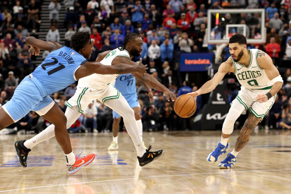 人群扩大到 人群扩大到