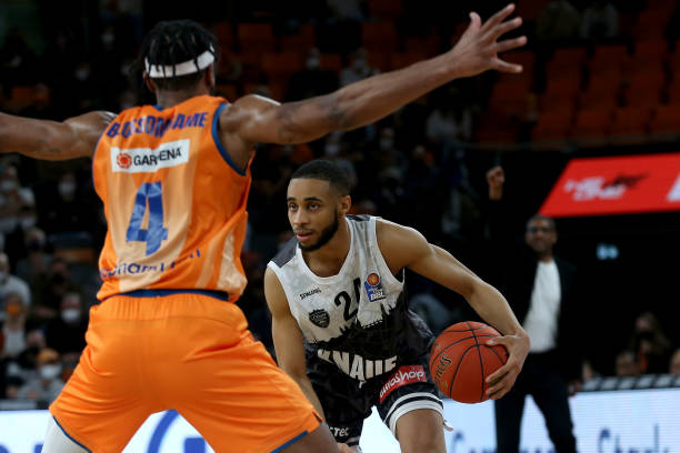 突出表现 突出表现